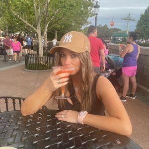 Meet your Posher, Mindee